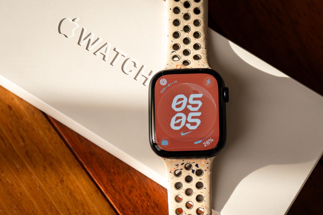 Apple Watch Series 9 with box and Nike Sport Band