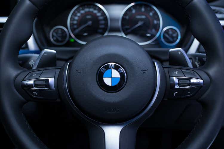 Steering of BMW