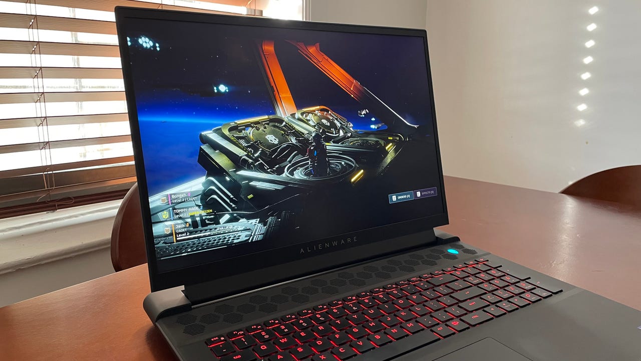 Alienware m18 R2