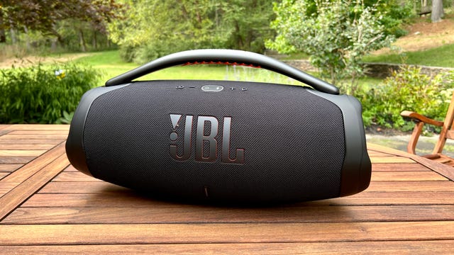 jbl-boombox-3