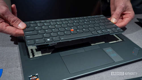 lenovo thinkpad ifixit repairable laptop replaceable keyboard 2