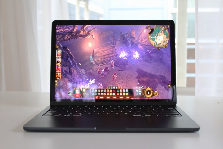 Baldur's Gate 3 being played on the M3 MacBook Air.