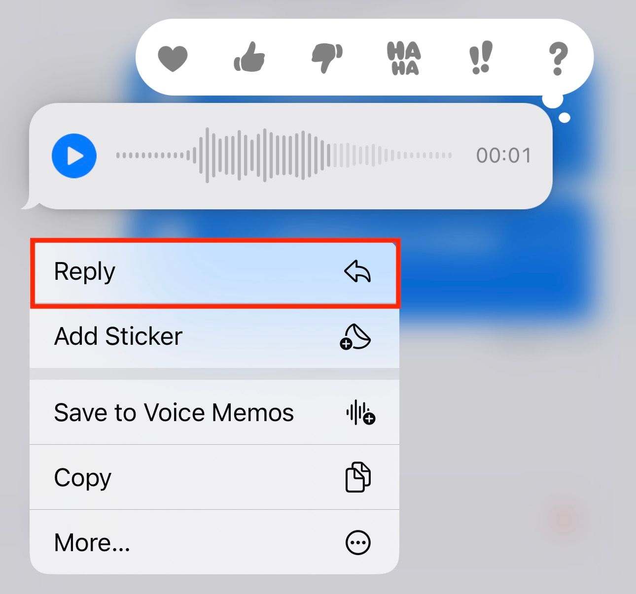 Composing an in-line reply for a voice message on the iPhone.