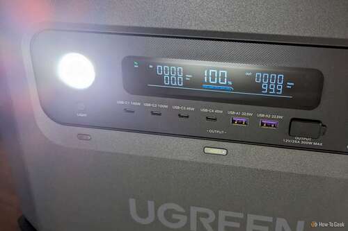 Ugreen power station torch function