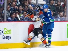 canucks dakota joshua