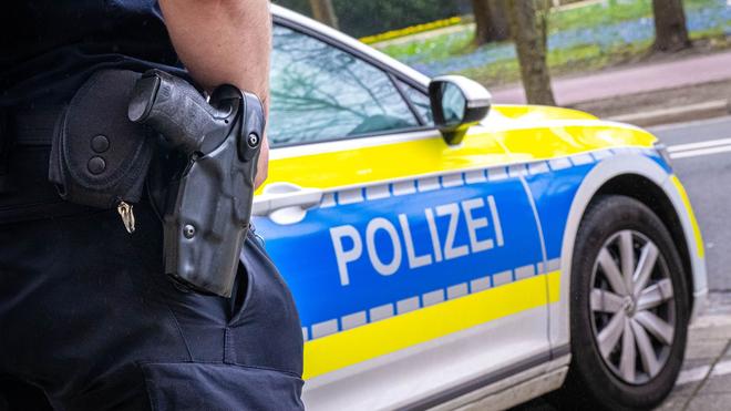 Ermittlungen: Ein Polizist im Einsatz.