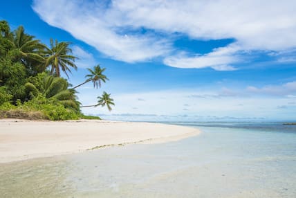 Weißer Sand, sattgrüne Palmen und glasklares Wasser: Das findet man auf dem zu Tuvalu gehörenden Atoll Funafuti.  