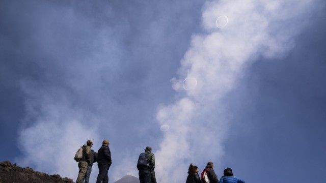 Vulkan auf Sizilien: Die vulkanischen Wirbelringe ziehen Touristen an.