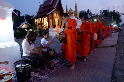 Buddhistische Mönche in Luang Prabang.