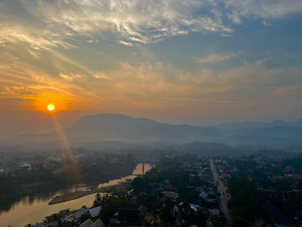 Sonnenaufgang über Luang Prabang