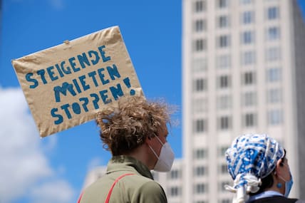 Protest: Eine Demonstration unter dem Motto „Gegen den Mietenwahnsinn – jetzt erst recht“ in Berlin.  