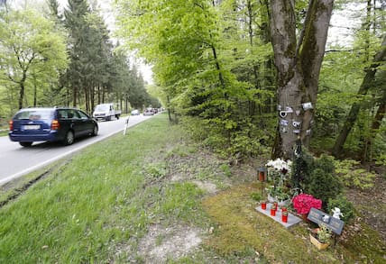 Auf der Landstraße am Ebersberger Forst ist die Unfalldichte sehr hoch.