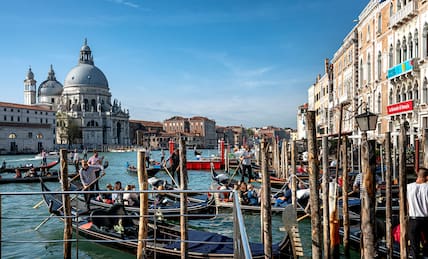 die Basilica Santa Maria della Salute am Canale Grande in Venedig