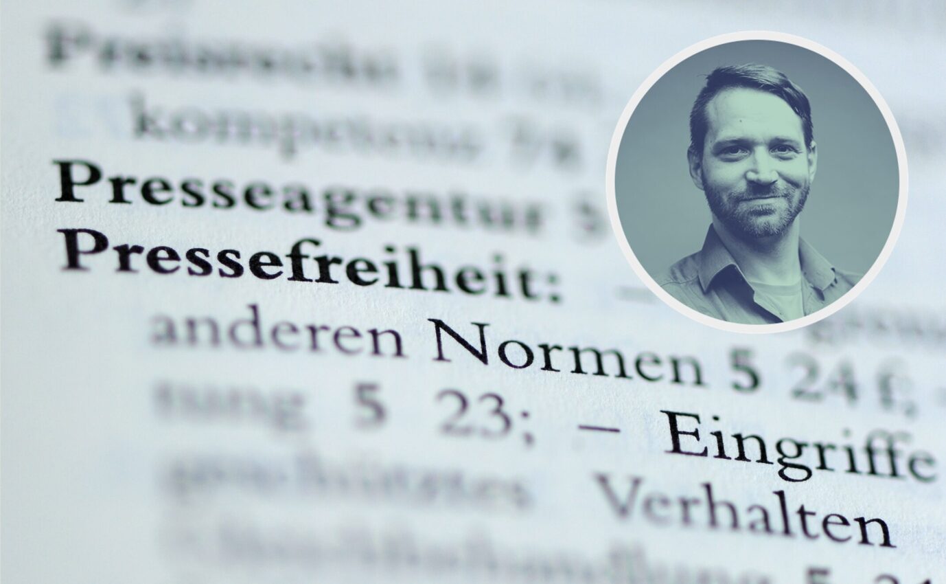 Ein Ausschnitt aus einem Lexikon mit dem begriff Pressefreiheit. Verfassungsgericht stärkt nun auch die Meinungsfreiheit.