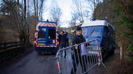 Little Emile Case - Remains founded - Le Vernet The road to Haut-Vernet is blocked by a gendarmerie checkpoint at the village of Le Vernet, France, Vernet, on april 01, 2024. The remains of Emile, who disappeared since July 8th last year in Le Vernet, were discovered this Saturday a few kilometers from the hamlet. Photo by Thibaut Durand/ABACAPRESS.COM Le Vernet Alpes-de-Haute-Provence France PUBLICATIONxNOTxINxFRAxESPxUKxUSAxBELxPOL Copyright: xDurandxThibaut/ABACAx