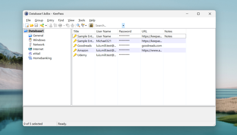 KeePass desktop app interface.