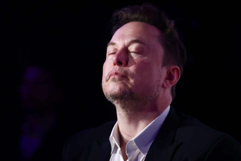 Elon Musk denies knowing who’s suing him to dodge defamation suit