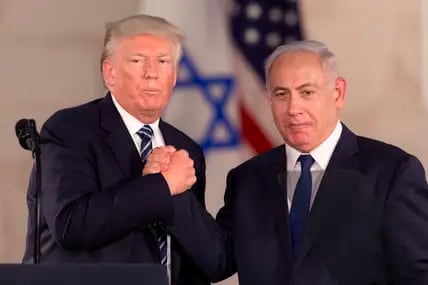 Donald Trump (l), der damalige Präsident der USA, und Benjamin Netanjahu, Ministerpräsident von Israel, 2017 in Washington.