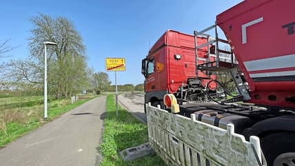 Während der Straßensanierung hinter Usedom Stadt war die Bundesstraße 110 voll gesperrt.