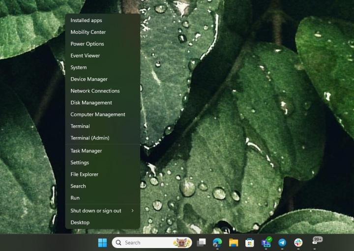 The right-click menu in the Windows 11 taskbar