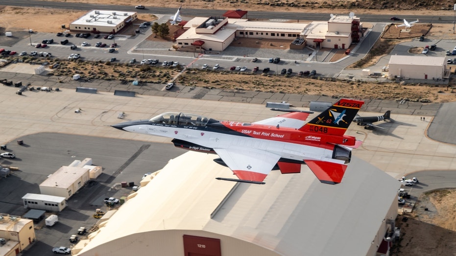 X-62A VISTA Edwards AFB AI Dogfight