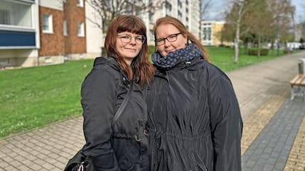 Jenny U. (r.) war mit ihrer Freundin Sarah H. und den Kindern auf einem Spielplatz in Schmarl.