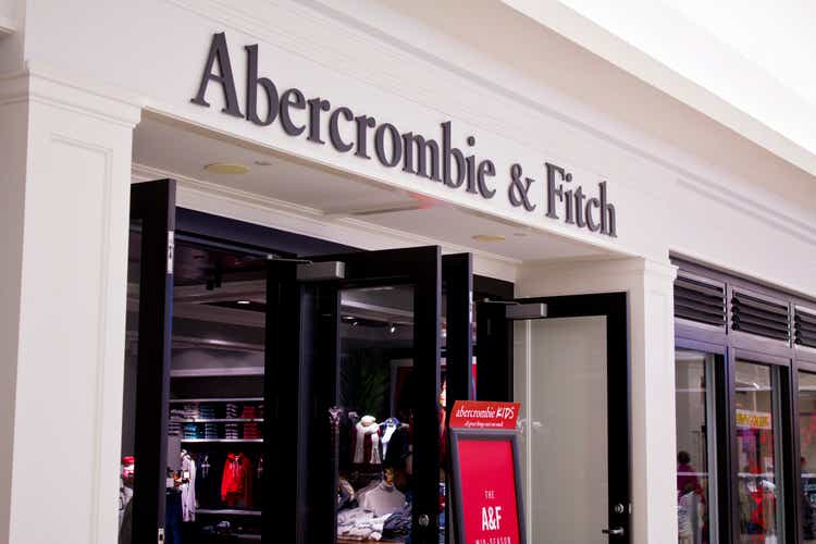 Indianapolis - October 2015: Abercrombie & Fitch Clothing