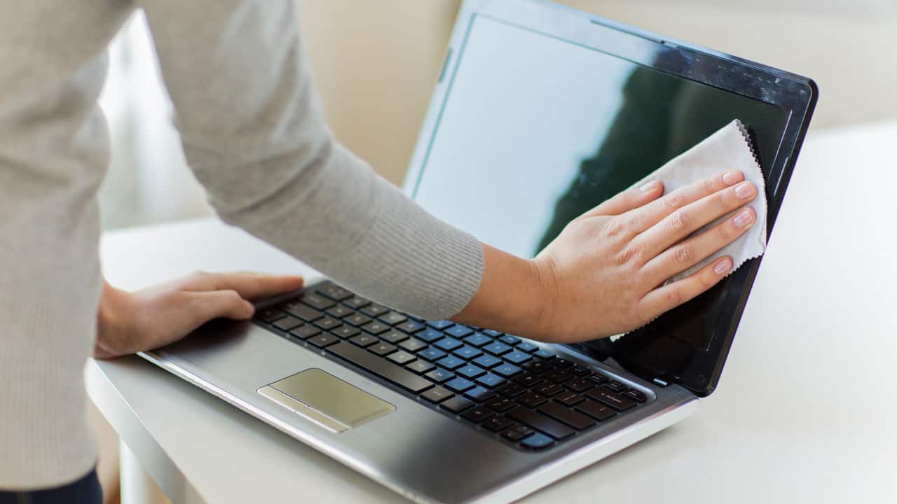 cleaning the computer