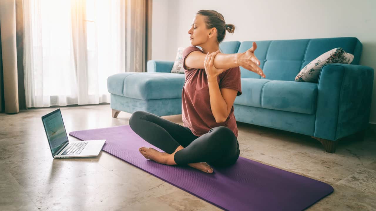 yoga online at home.