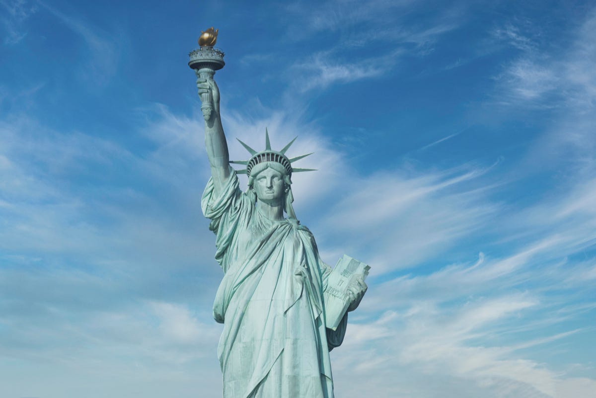 statue-of-liberty-against-blue-sky