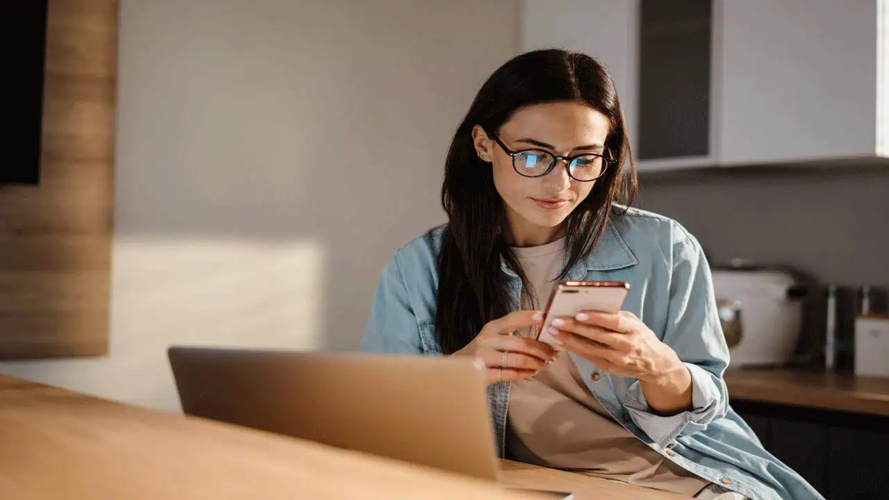 woman-checking-phone