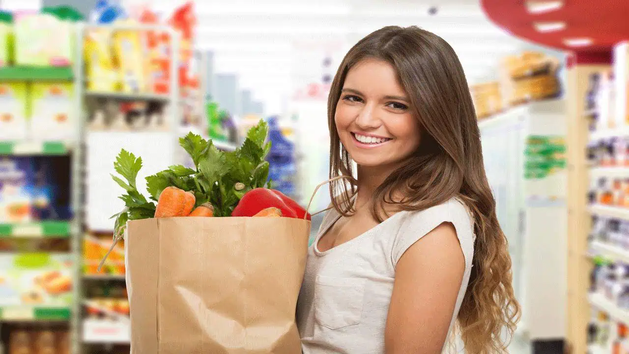 woman-with-groceries