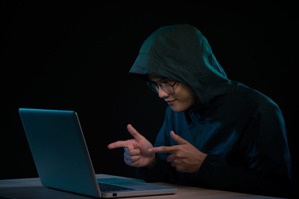 10 Things You’re Doing Online That Hackers Love