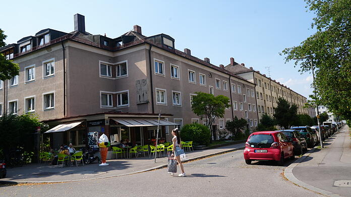 Dieses Haus an der Zietenstraße gehörte einst dem Freistaat. Dann wurde es privatisiert. Nun wird es mit hoher Wahrscheinlichkeit von der Stadt zurückgekauft.