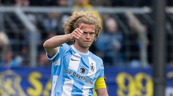 Daumen hoch oder runter? Kapitän Jesper Verlaat will den TSV 1860 schnellstmöglich zum Klassenerhalt führen.