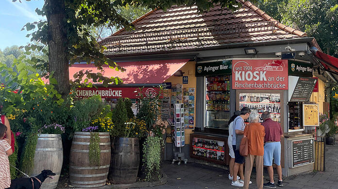 Prägten und prägen teils immer noch das Stadtbild – wie hier an Reichenbachbrücke: die Kioske in München.