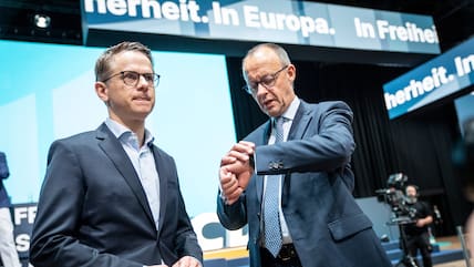 CDU-Chef Friedrich Merz (rechts) mit seinem Generalsekretär Carsten Linnemann.