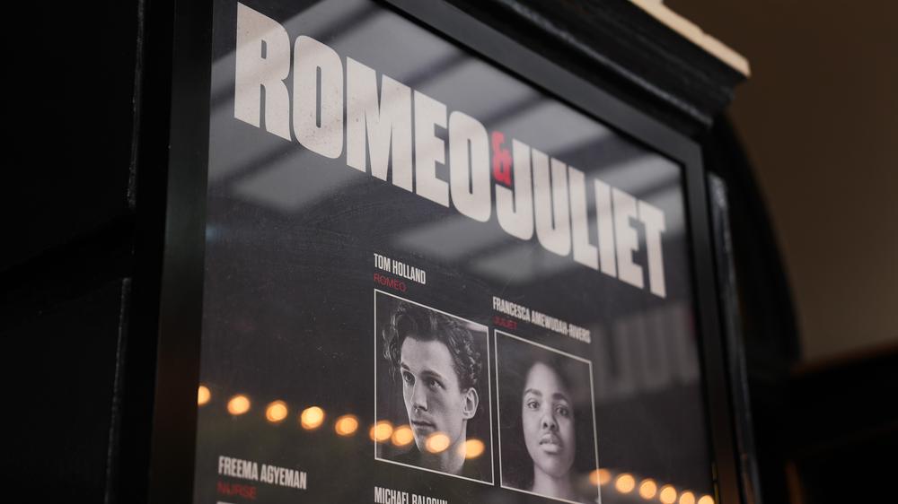 "Romeo and Juliet" im Londoner West End: Das Duke Of York’s Theatre in London 