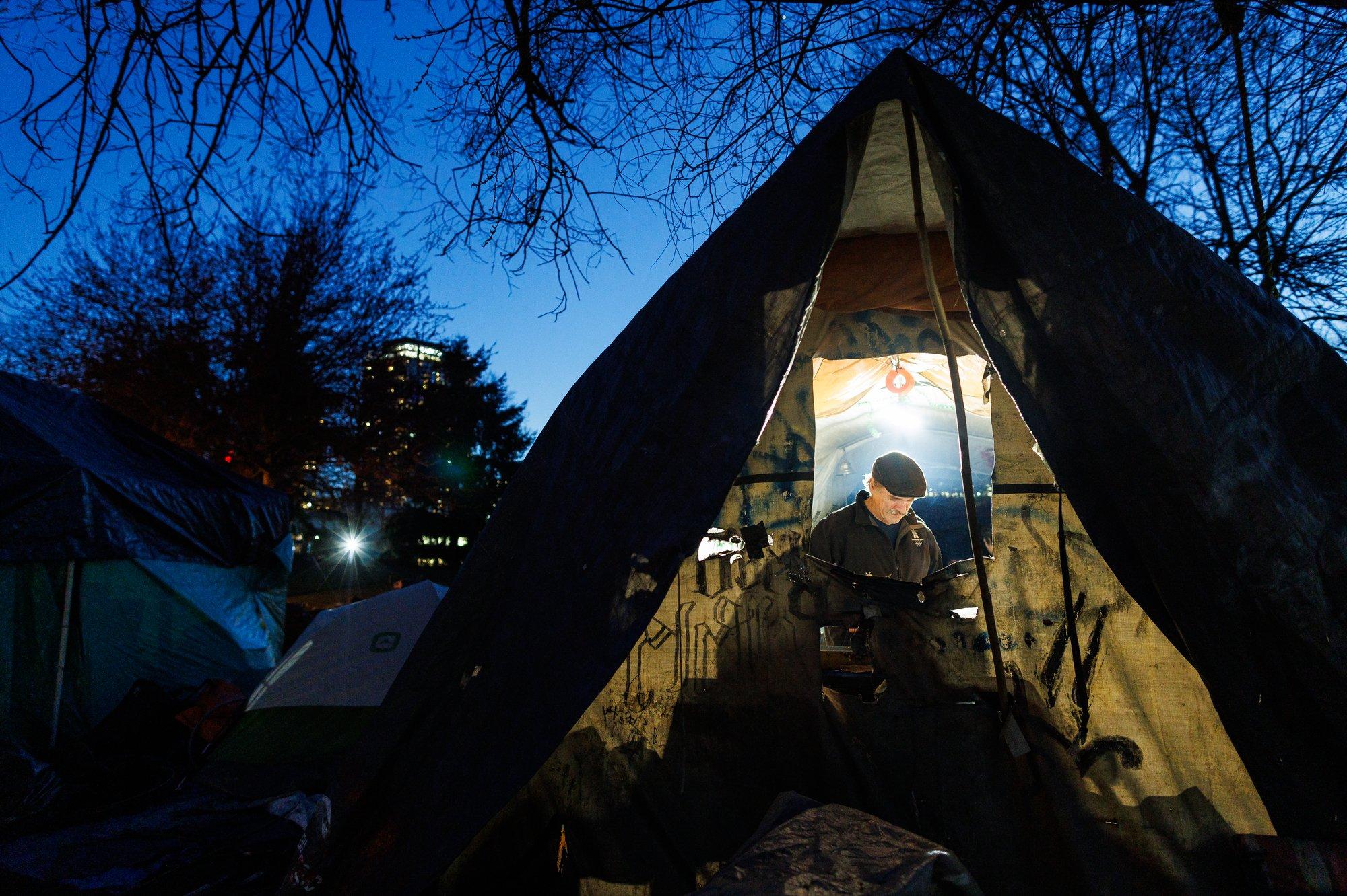 Dave Bradbury prepared a dinner of hash browns and vegetables in March. The parkâs kitchen tent, outfitted with a variety of donated equipment, including a propane grill, became a gathering place for CRAB residents during Bradburyâs tenure as the camp cook.