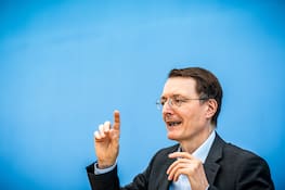 22.05.2024, Berlin: Karl Lauterbach (SPD), Bundesminister für Gesundheit, spricht bei einer Pressekonferenz zur Vor-Ort Gesundheitsversorgung. Foto: Michael Kappeler/dpa +++ dpa-Bildfunk +++