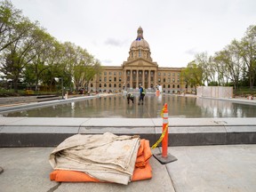 Alberta legislature construction