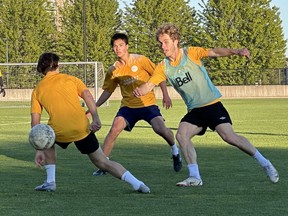 Dan Kaiser trains for the TST tournament.