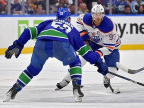 Oilers Canucks McDavid