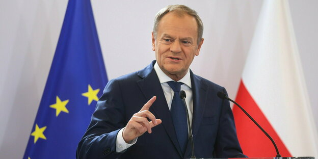 Donald Tusk, Ministerpräsident von Polen, spricht während einer Sitzung des Nationalen Rates der Bürgerplattform in Warschau