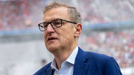 FCB-Vorstandschef Jan-Christian Dreesen richtet den Blick auf das Finale in München 2025.