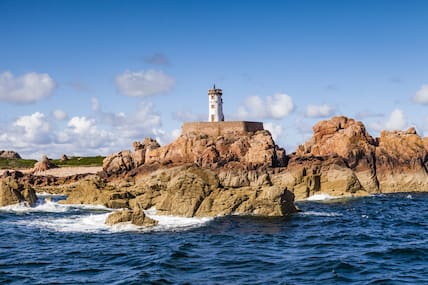 Der Leuchtturm Phare du Paon
ist ein beliebtes Ziel auf Bréhat.