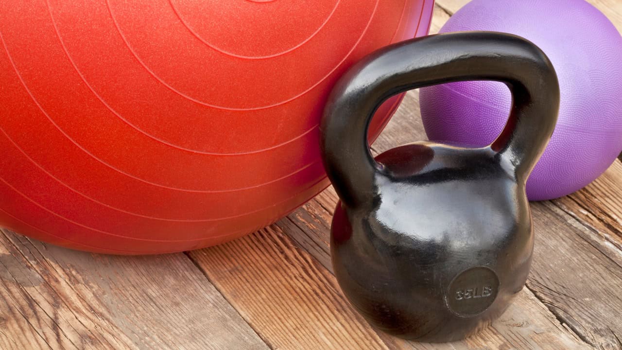 Kettlebell and exercise balls 