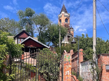 Vom Gardos-Turm aus hast du einen tollen Blick über Zemun.