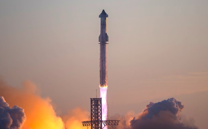 SpaceX's Starship rocket lifting off in November 2023.