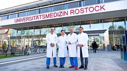 Das Team der Kardiologie der Unimedizin Rostock: v.l.n.r. Univ.-Prof. Dr. med. Hüseyin Ince (Direktor), Univ.-Prof. Dr. med. Jasmin Ortak, Prof. Dr. med. Burkert Pieske und Univ.-Prof. Dr. med. Alper Öner